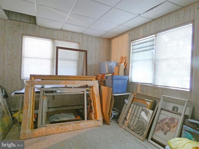 93 OUTBOARD AVE, Manahawkin, NJ 08050