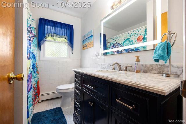 5528 E Holly Road, Holly, MI 48442