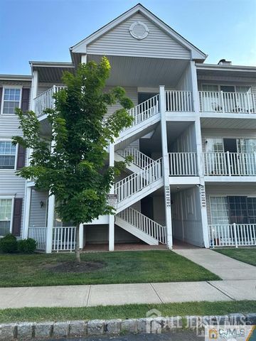 304 Wimbeldon Court, North Brunswick, NJ 08902
