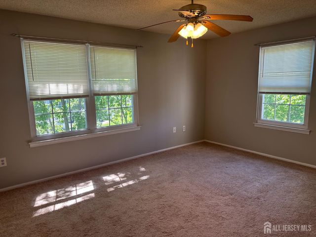 304 Wimbeldon Court, North Brunswick, NJ 08902