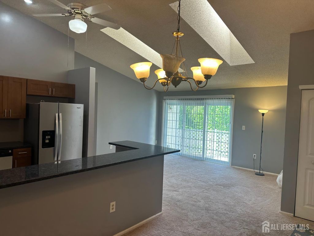 304 Wimbeldon Court, North Brunswick, NJ 08902