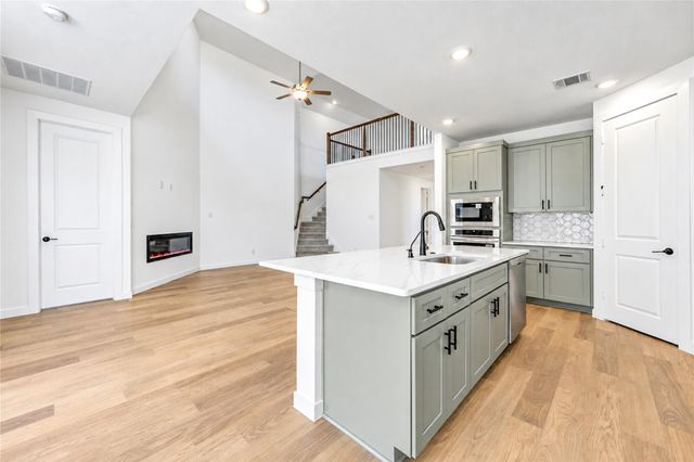 2305 Poseidon Street, League City, TX 77573