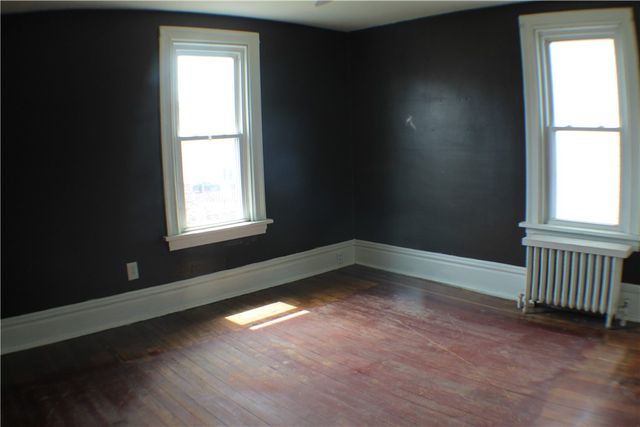 213 Lookout Ave, Charleroi Boro, PA 15022