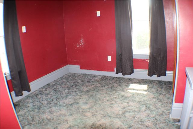 213 Lookout Ave, Charleroi Boro, PA 15022