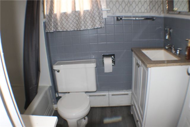 213 Lookout Ave, Charleroi Boro, PA 15022