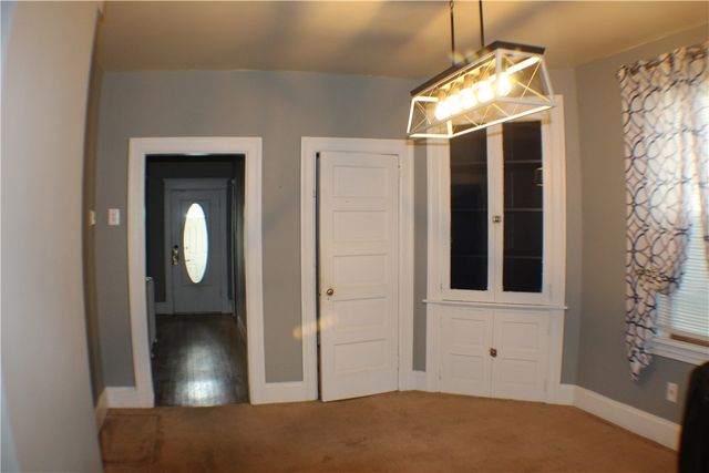 213 Lookout Ave, Charleroi Boro, PA 15022