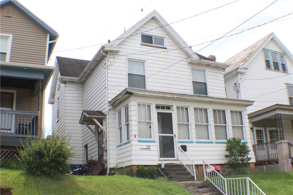 213 Lookout Ave, Charleroi Boro, PA 15022