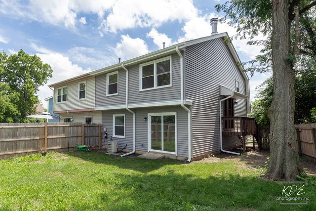 208 Granada Court, Bolingbrook, IL 60440