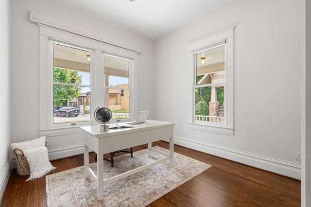 1437 Cortlandt Street, Houston, TX 77008