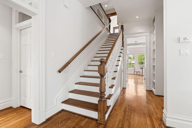 1437 Cortlandt Street, Houston, TX 77008