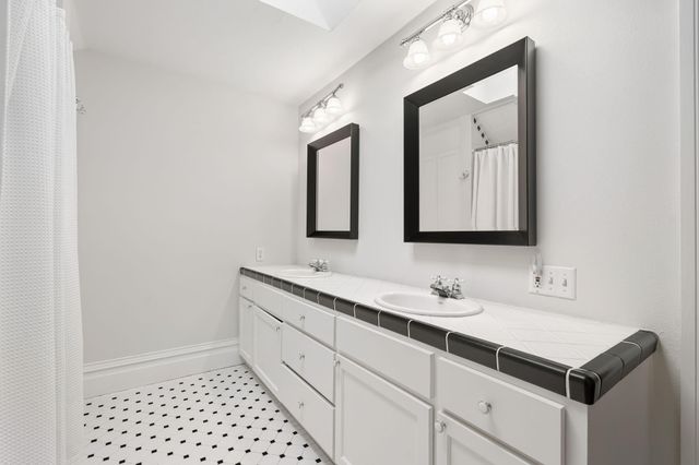 1437 Cortlandt Street, Houston, TX 77008