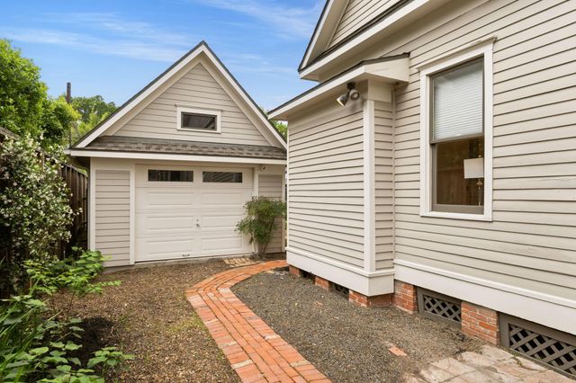 1437 Cortlandt Street, Houston, TX 77008