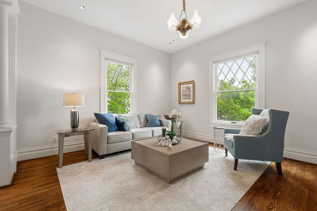 1437 Cortlandt Street, Houston, TX 77008