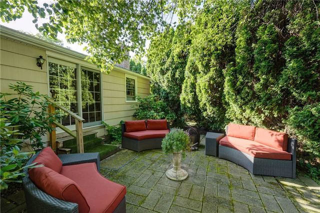 34 Harper Drive, Pittsford, NY 14534