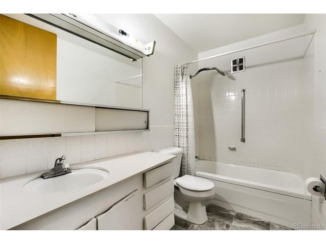 625 S Clinton St 7B, Denver, CO 80247