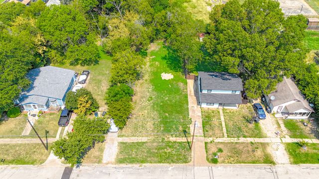 1308 E Collin Street, Corsicana, TX 75110