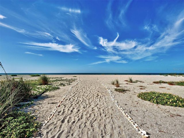 1100 TARPON CENTER DRIVE 202, Venice, FL 34285