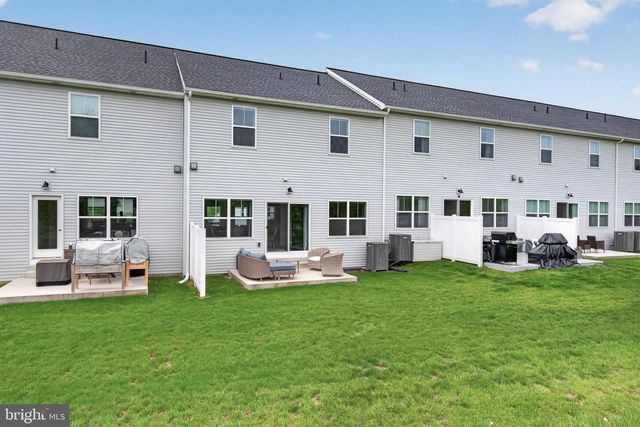 154 MARISSA CT, Newmanstown, PA 17073