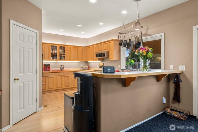 4324 41st Street NE, Tacoma, WA 98422