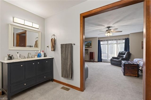 9327 Rivershore DR, Suffolk, VA 23433