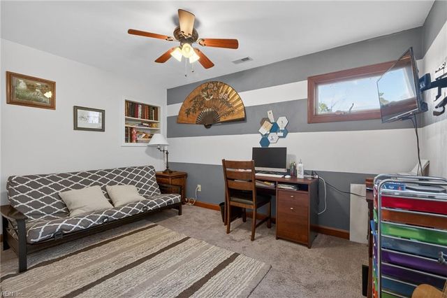 9327 Rivershore DR, Suffolk, VA 23433