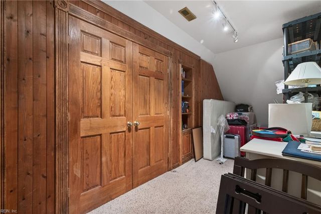 9327 Rivershore DR, Suffolk, VA 23433