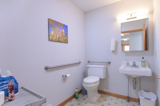156 Main Street, Ludlow, VT 05149