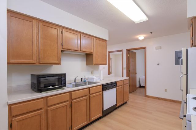 156 Main Street, Ludlow, VT 05149