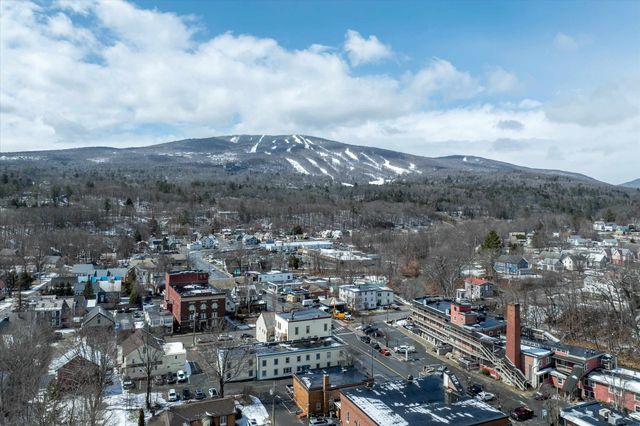 156 Main Street, Ludlow, VT 05149