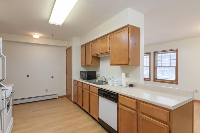 156 Main Street, Ludlow, VT 05149