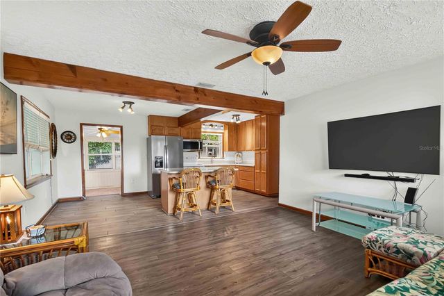 4704 PARK ACRES DRIVE, Bradenton, FL 34207