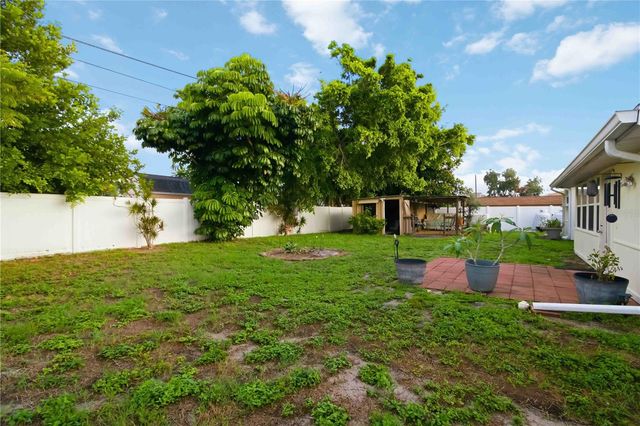 4704 PARK ACRES DRIVE, Bradenton, FL 34207