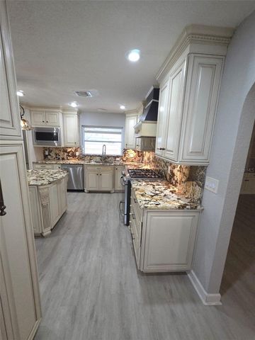 520 APPLEWOOD AVENUE, Altamonte Springs, FL 32714