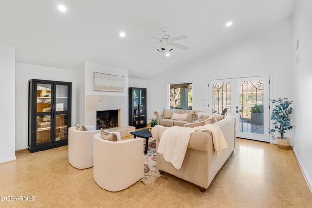 6055 N 2nd Street, Phoenix, AZ 85012