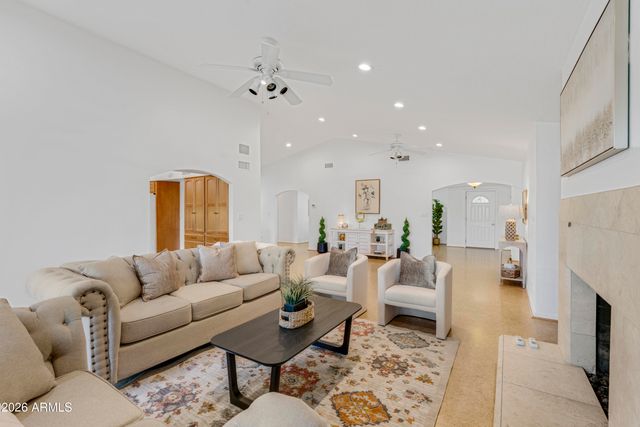 6055 N 2nd Street, Phoenix, AZ 85012