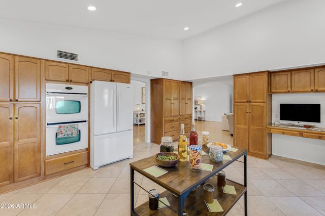 6055 N 2nd Street, Phoenix, AZ 85012