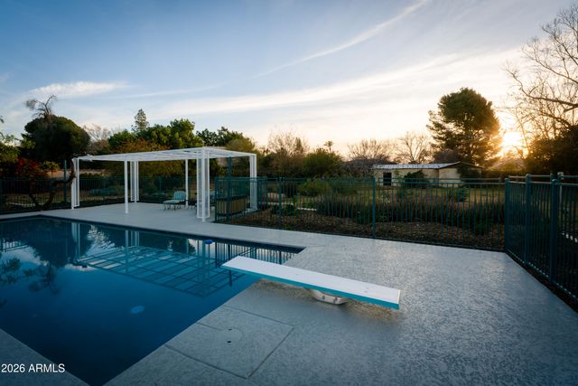 6055 N 2nd Street, Phoenix, AZ 85012