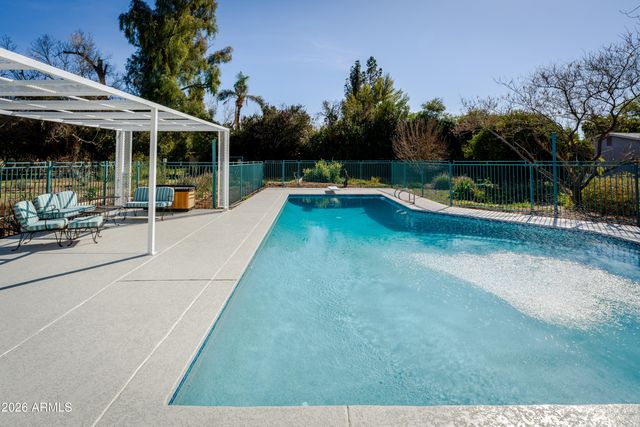 6055 N 2nd Street, Phoenix, AZ 85012