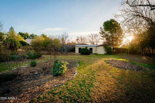 6055 N 2nd Street, Phoenix, AZ 85012