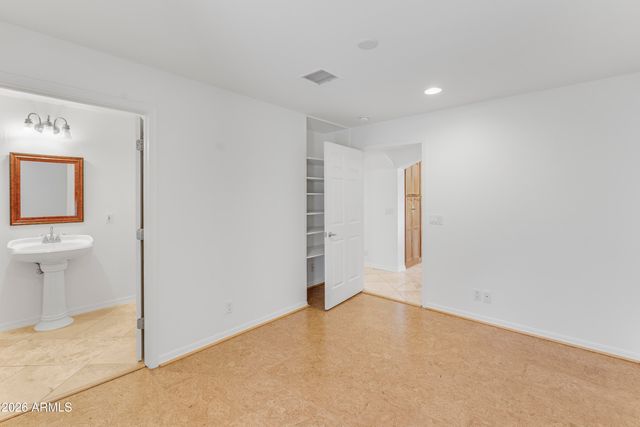 6055 N 2nd Street, Phoenix, AZ 85012