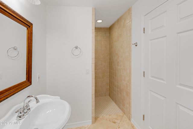 6055 N 2nd Street, Phoenix, AZ 85012