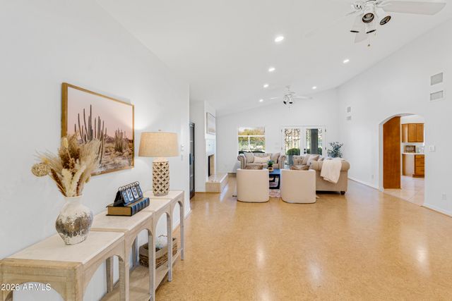 6055 N 2nd Street, Phoenix, AZ 85012