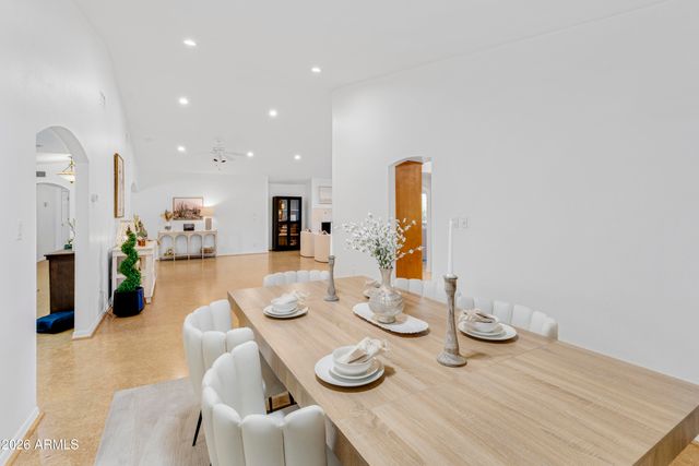 6055 N 2nd Street, Phoenix, AZ 85012