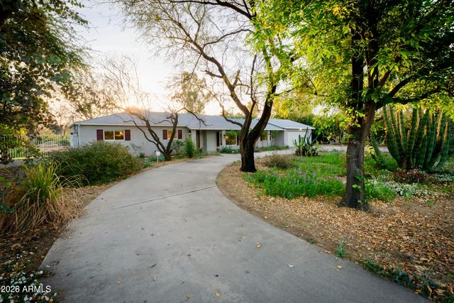 6055 N 2nd Street, Phoenix, AZ 85012