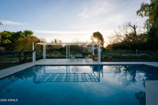 6055 N 2nd Street, Phoenix, AZ 85012