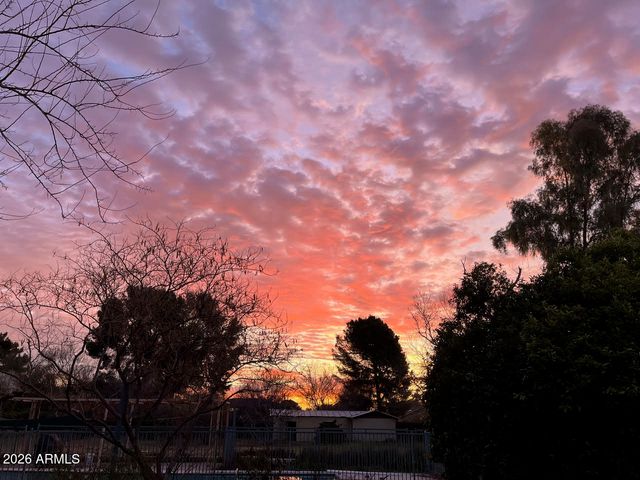 6055 N 2nd Street, Phoenix, AZ 85012