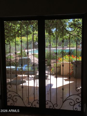 6055 N 2nd Street, Phoenix, AZ 85012