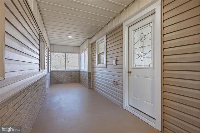 115 MAHANTONGO DR, Pottsville, PA 17901