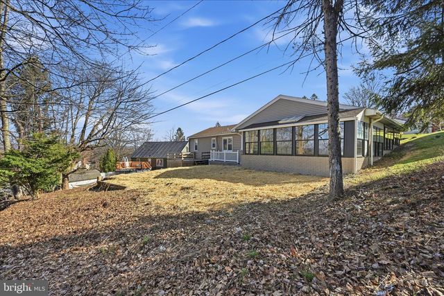 115 MAHANTONGO DR, Pottsville, PA 17901