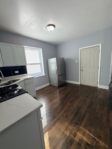 839 E 87th Place 1, Chicago, IL 60619